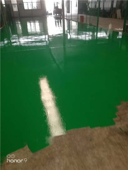 温泉下面我给你一份非常实用、地坪漆施工翻新